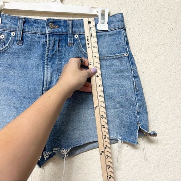 Madewell Shorts The Perfect Jean Short Denim Blue Raw Hem Size 27 - Picture 2 of 7